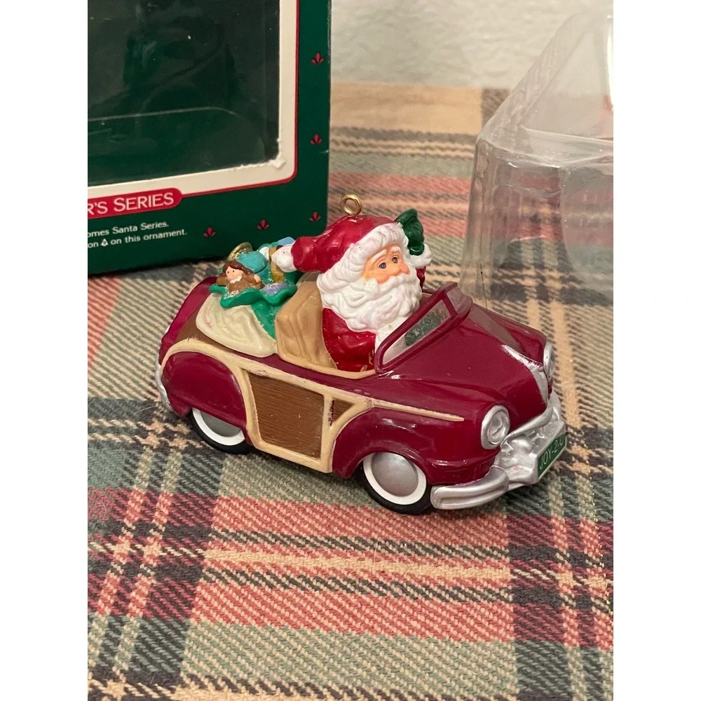 Hallmark Keepsake Ornament 1987 Santa's Woody Collector‎ Series Red Woodie Wagon